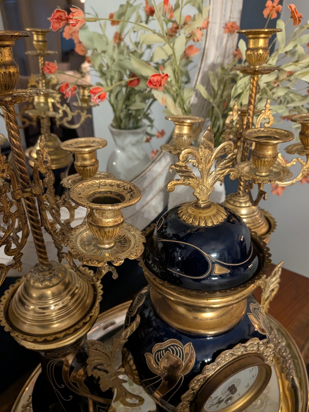 Antique Vintage Mantle Clock/Candleabra  Set

~ French - Circa 1900 ~ - Picture 5 of 15